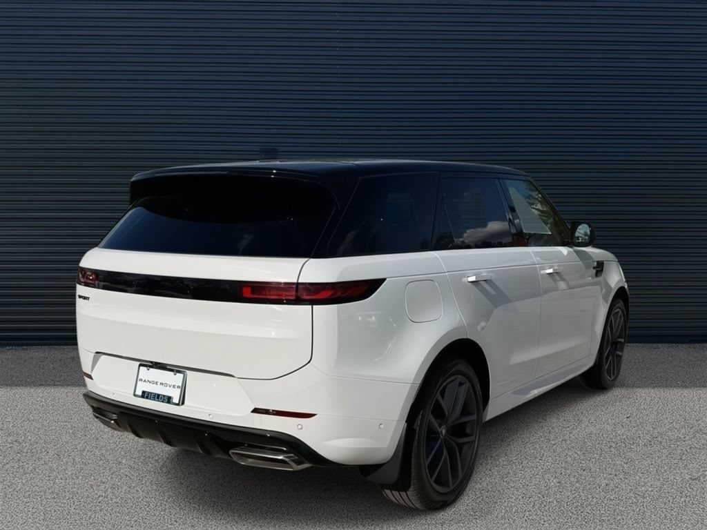 Used 2025 Land Rover Range Rover Sport Dynamic SE AWD/4WD image 3