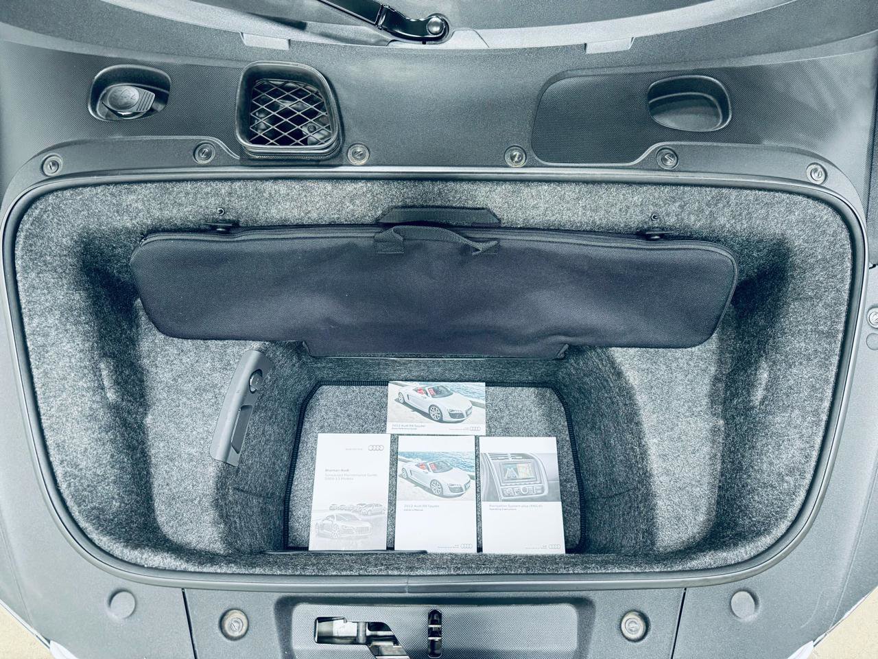 Used 2012 Audi R8 V10 w/ Enhanced Leather Pkg AWD/4WD image 17