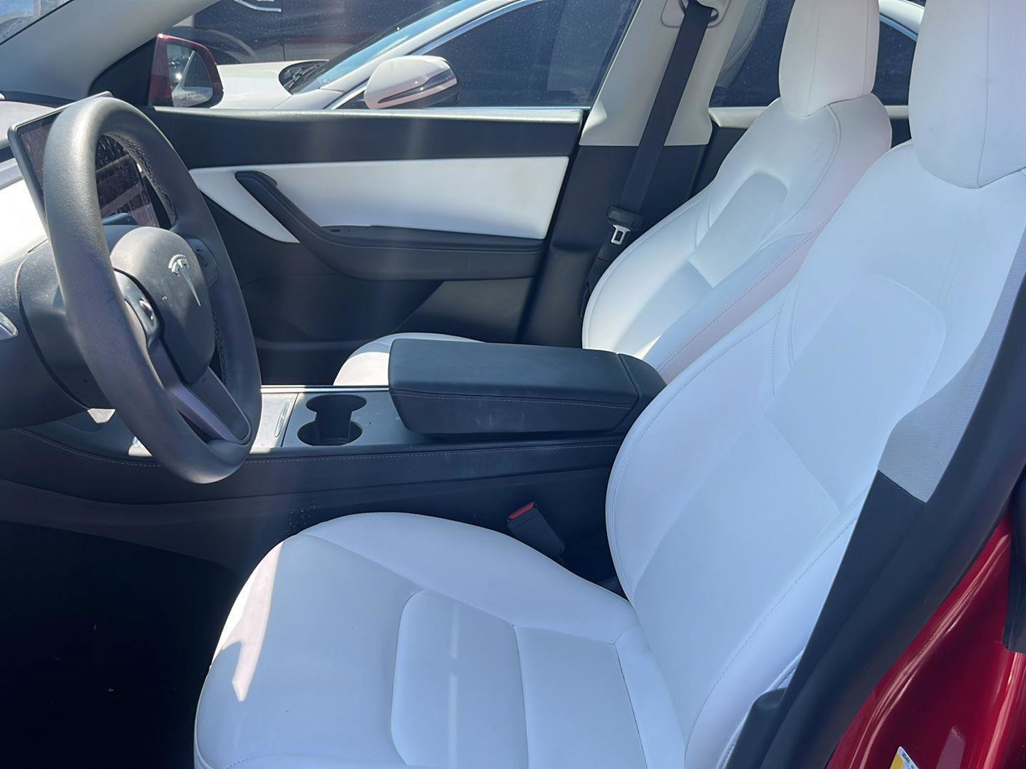 Used 2022 Tesla Model Y Performance AWD/4WD image 7