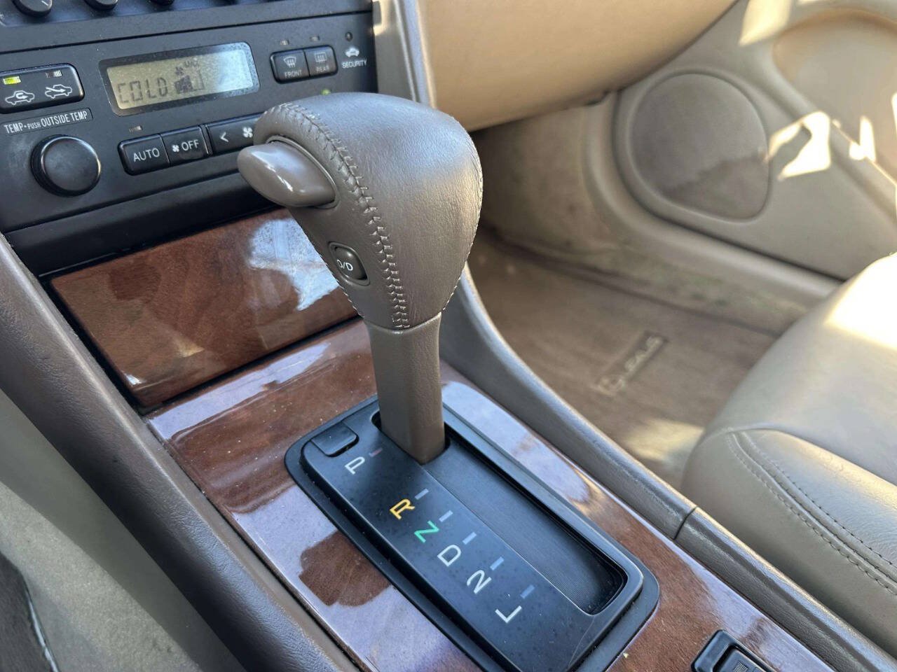 Used 1999 Lexus ES 330 w/ Lexus Value Pkg FWD image 23