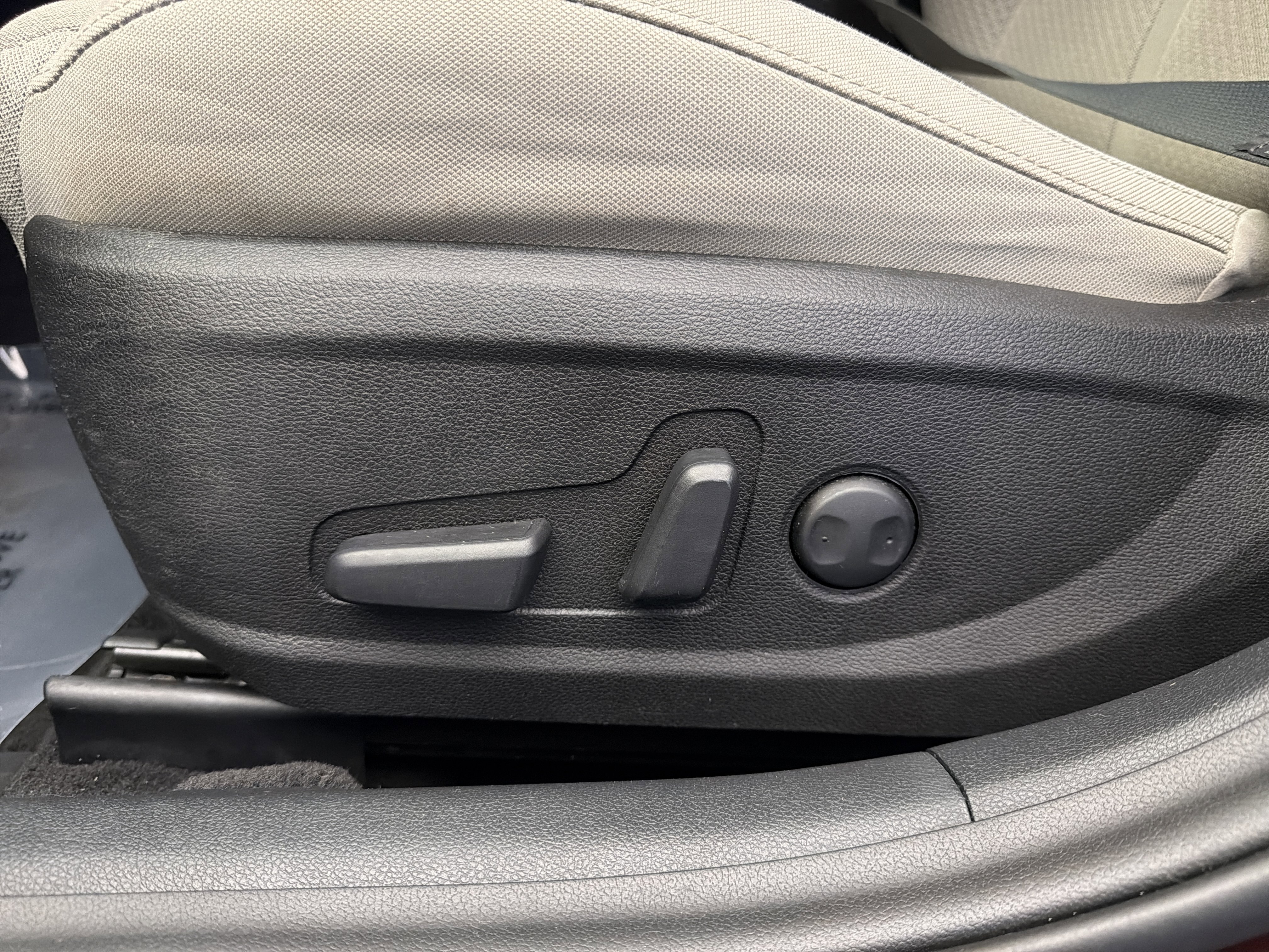 Used 2018 Kia Optima LX w/ Convenience Package image 12