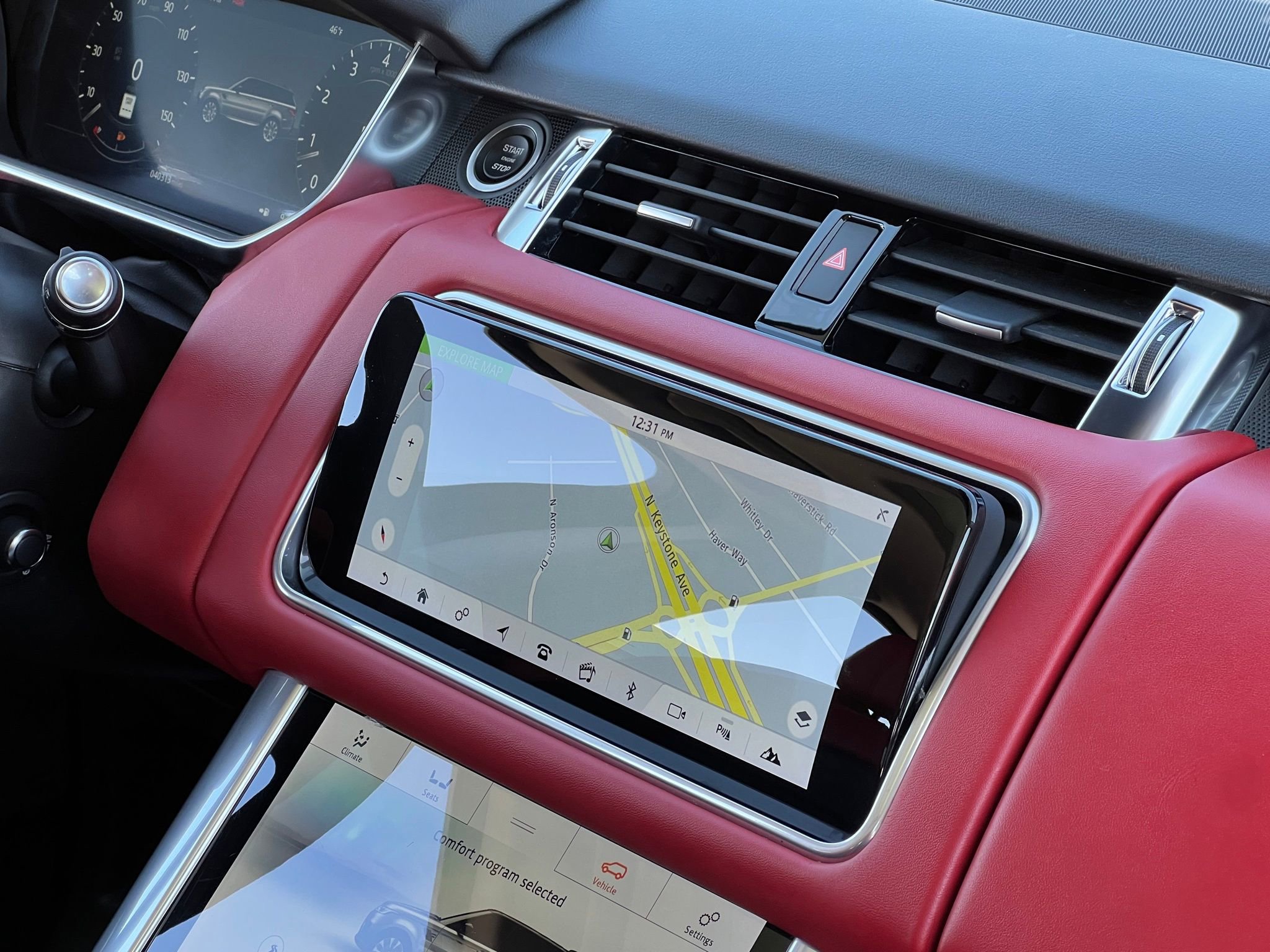 Used 2020 Land Rover Range Rover Sport HST image 35