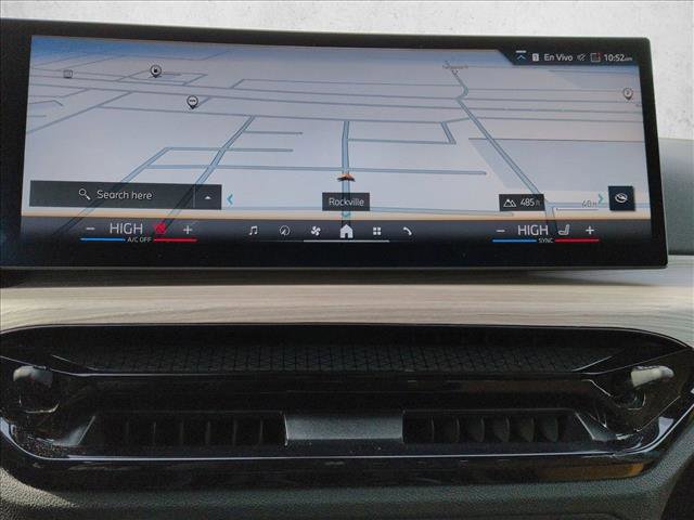 Used 2025 BMW 230i Coupe w/ Convenience Package image 13