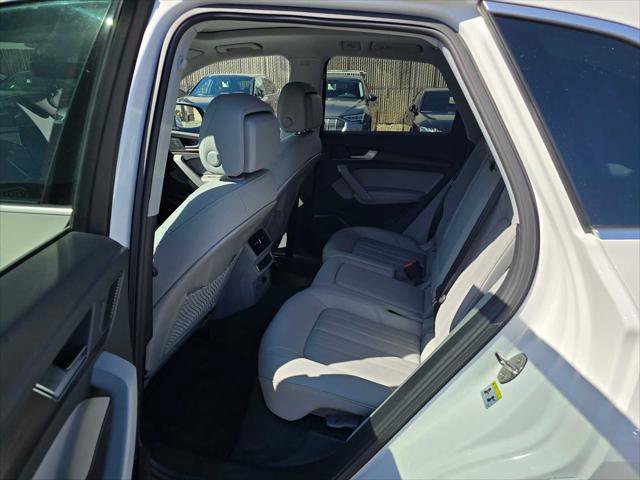 Used 2023 Audi Q5 2.0T Premium Plus w/ Premium Plus Package AWD/4WD image 18