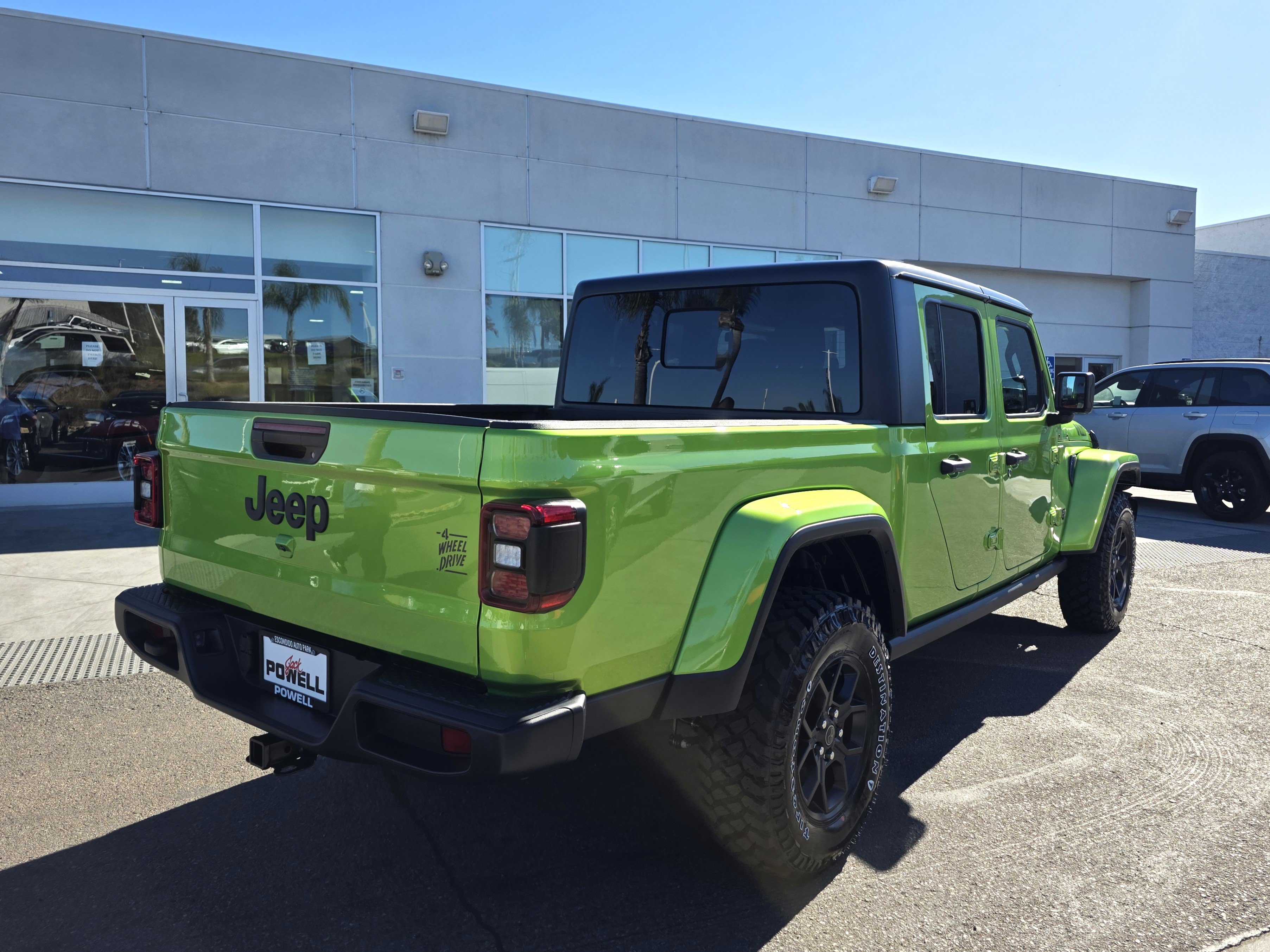 New 2026 Jeep Gladiator Sport AWD/4WD image 5