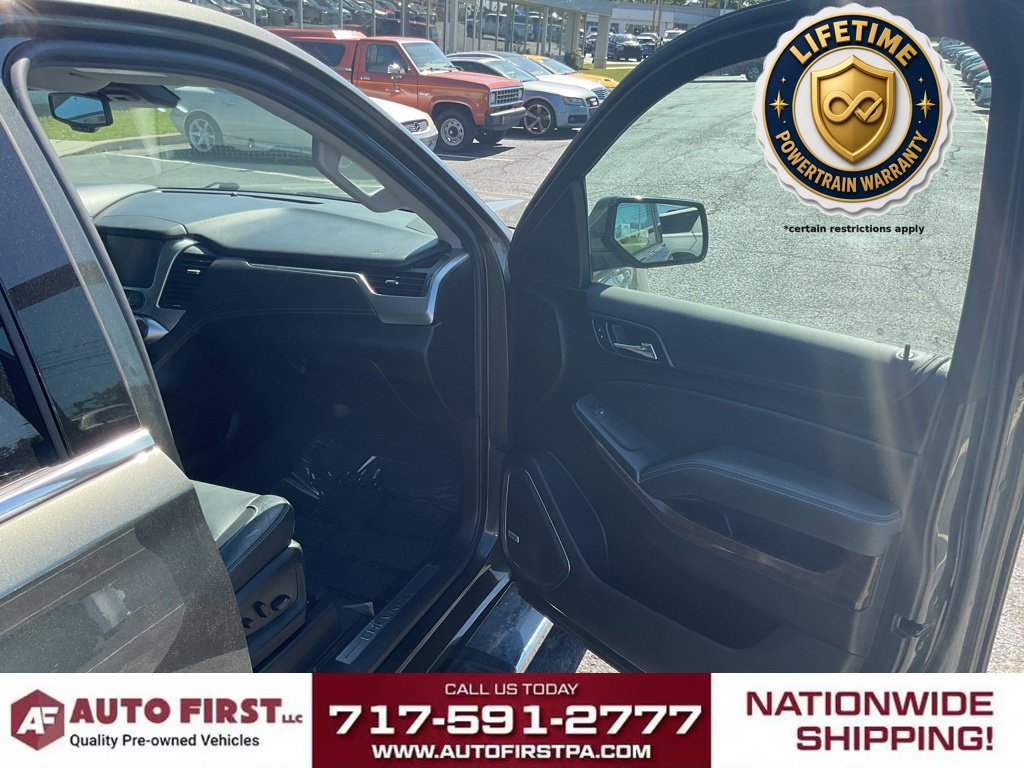 Used 2019 Chevrolet Tahoe LT w/ LT Signature Package AWD/4WD image 16