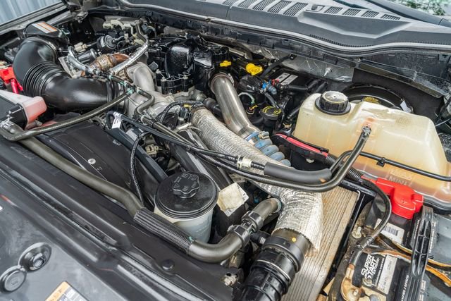 Used 2017 Ford F250 Lariat w/ Lariat Ultimate Package AWD/4WD image 15