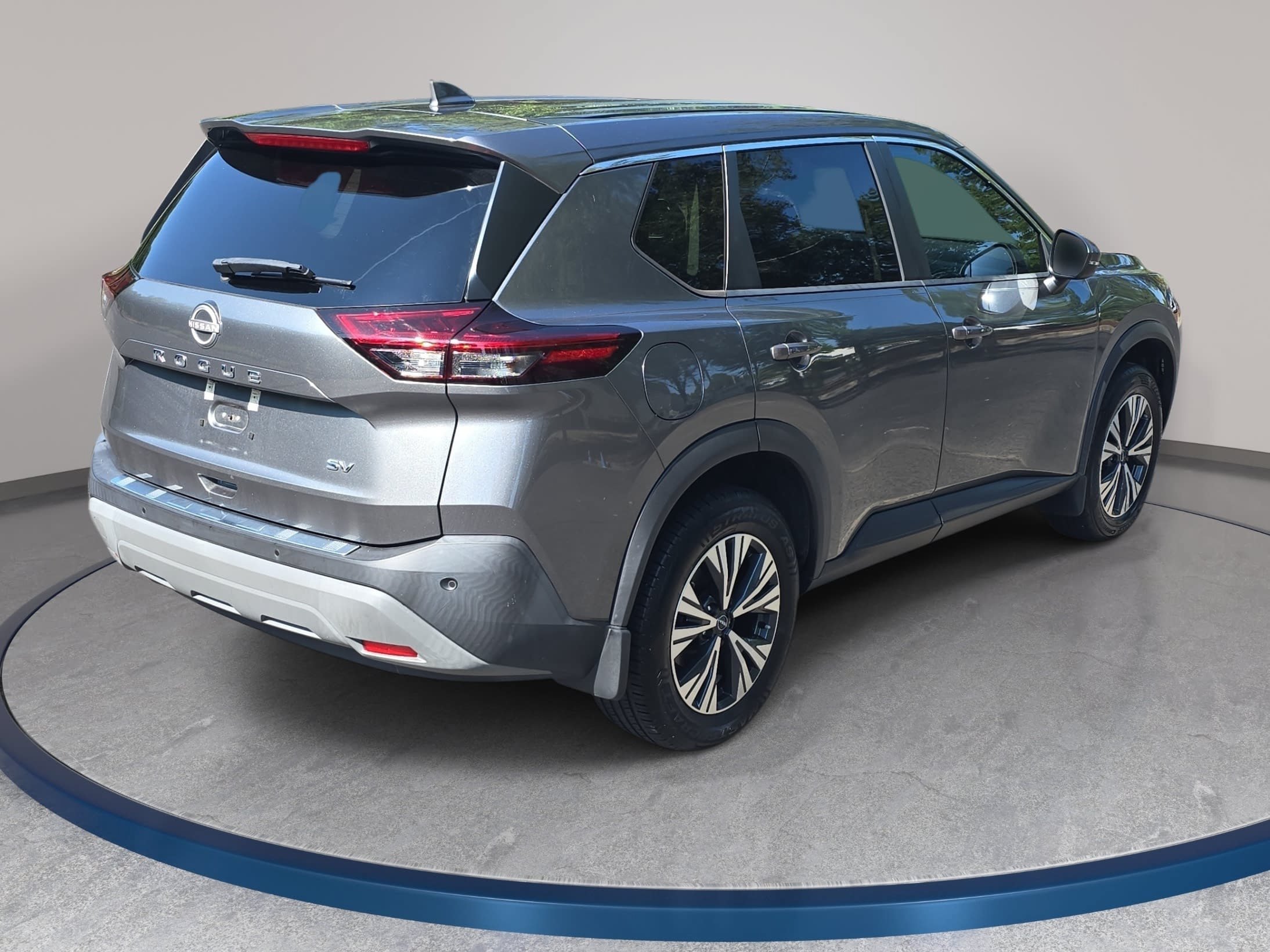 Used 2022 Nissan Rogue SV FWD image 5