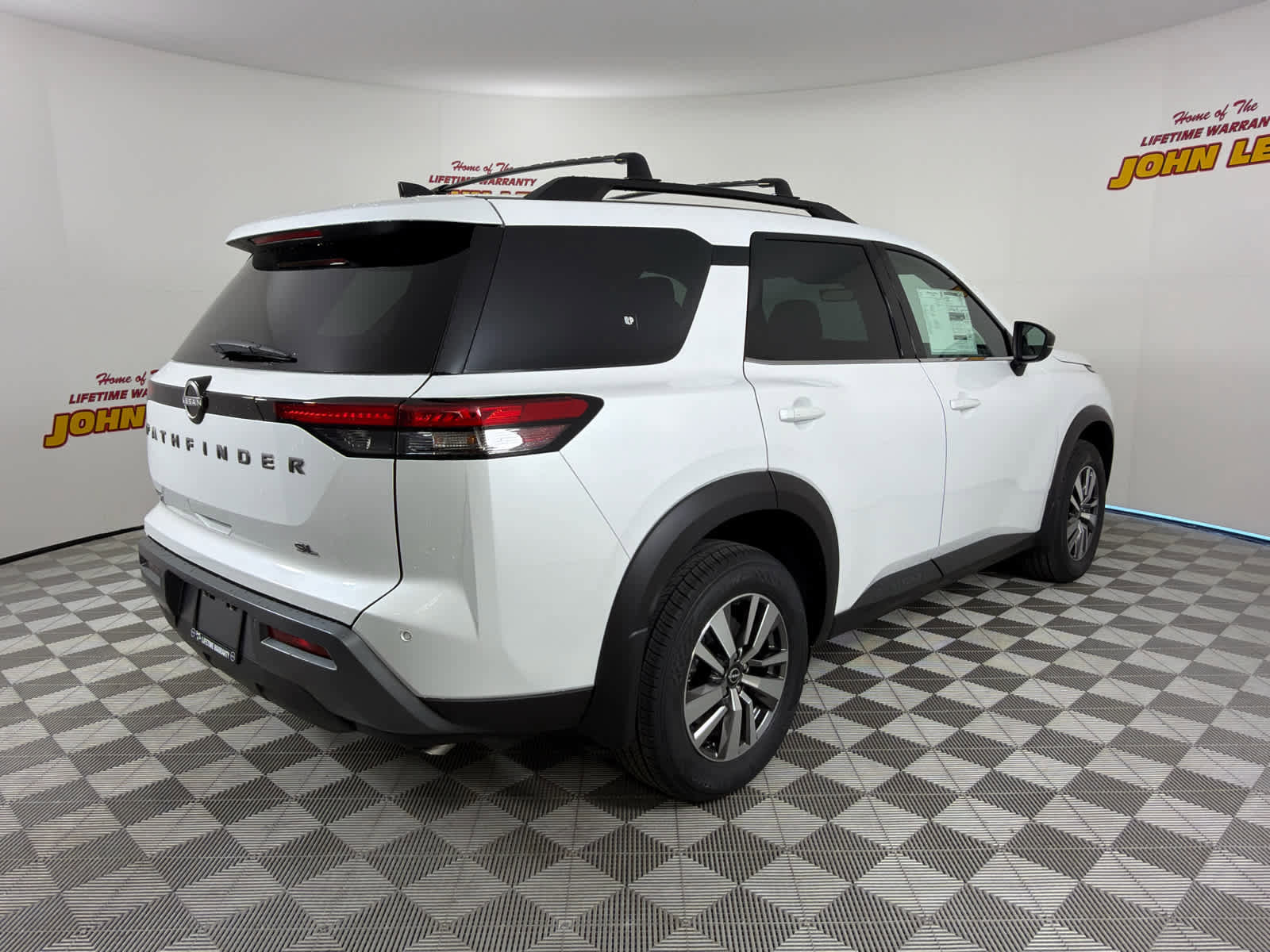 New 2026 Nissan Pathfinder SL image 6