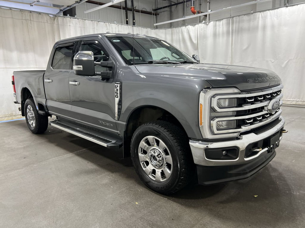 Used 2023 Ford F350 Lariat w/ Chrome Package AWD/4WD image 2