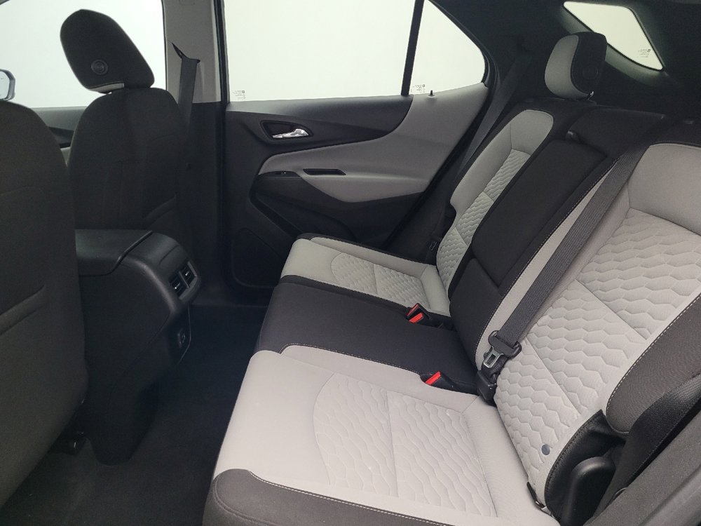 Used 2020 Chevrolet Equinox LT image 18