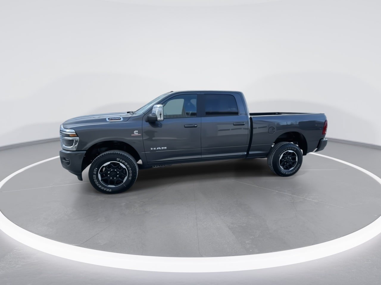 Used 2026 RAM 2500 Laramie AWD/4WD image 10