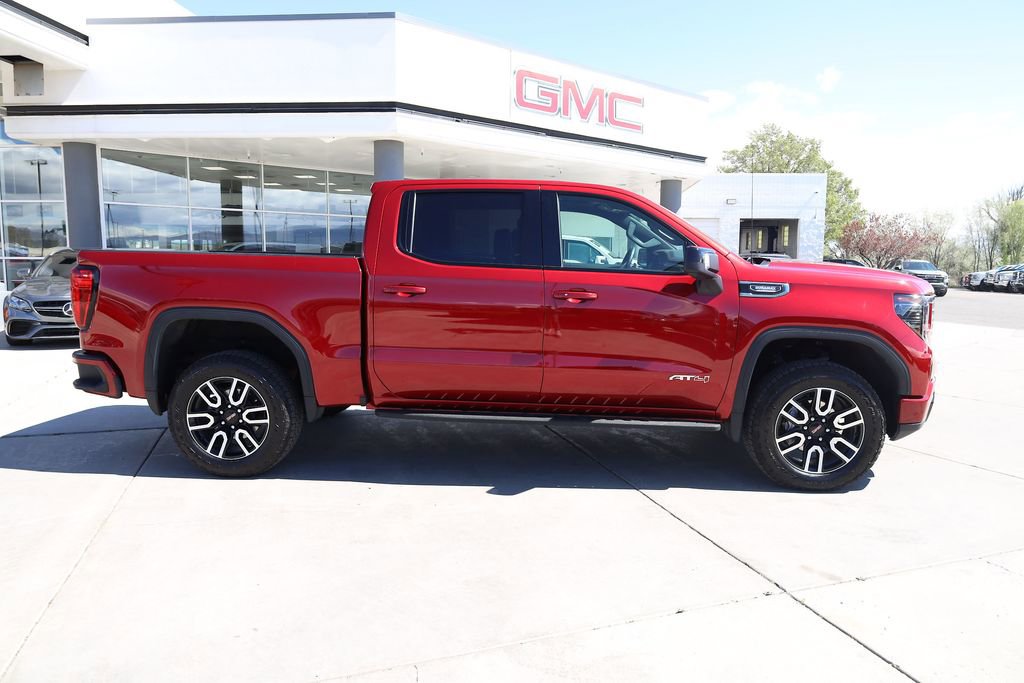 Used 2025 GMC Sierra 1500 AT4 w/ AT4 Premium Package AWD/4WD image 7