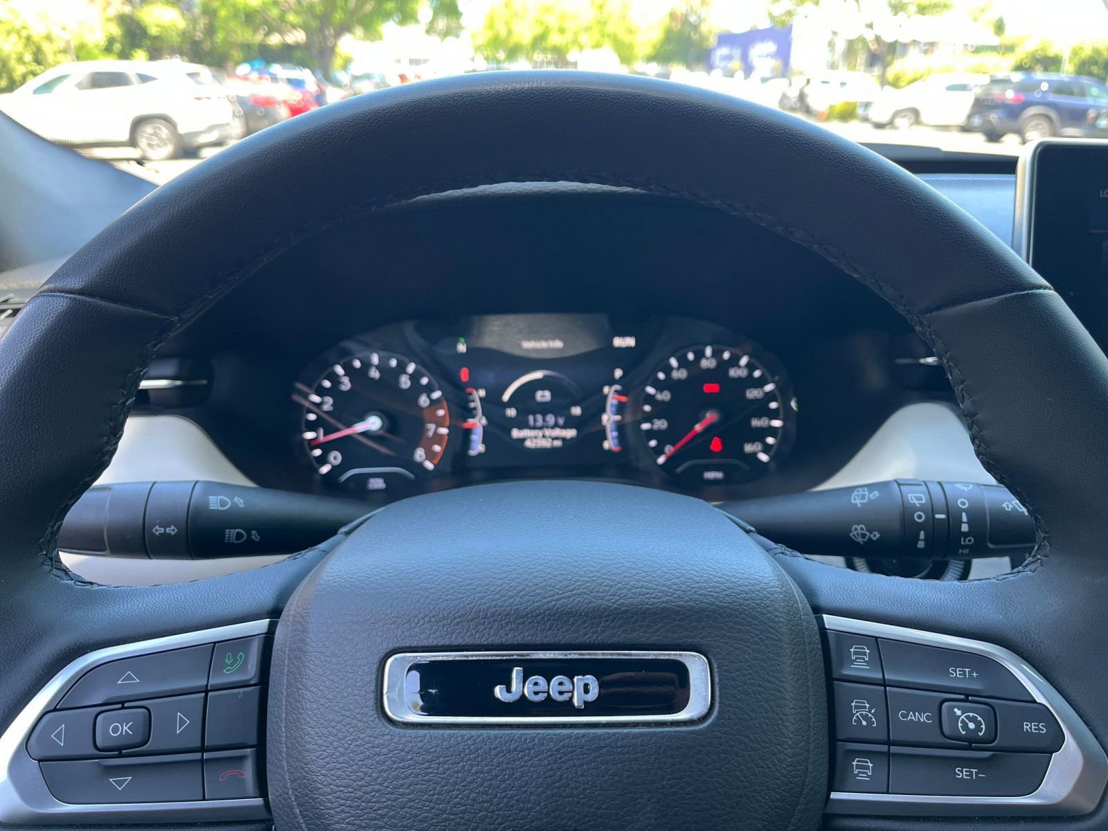 Used 2025 Jeep Compass Limited AWD/4WD image 29