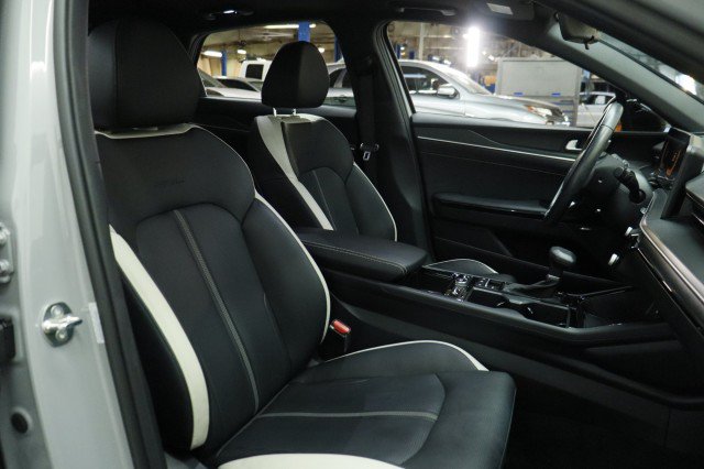Used 2025 Kia K5 GT-Line w/ GT-Line Premium Package FWD image 23