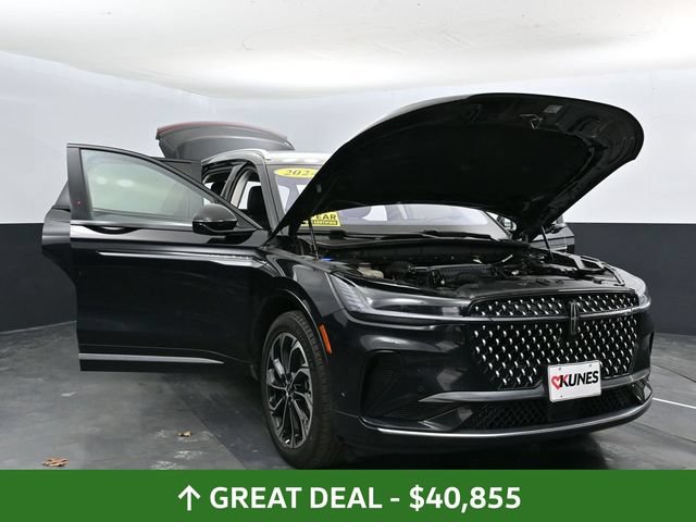 Used 2024 Lincoln Nautilus Reserve AWD/4WD image 54