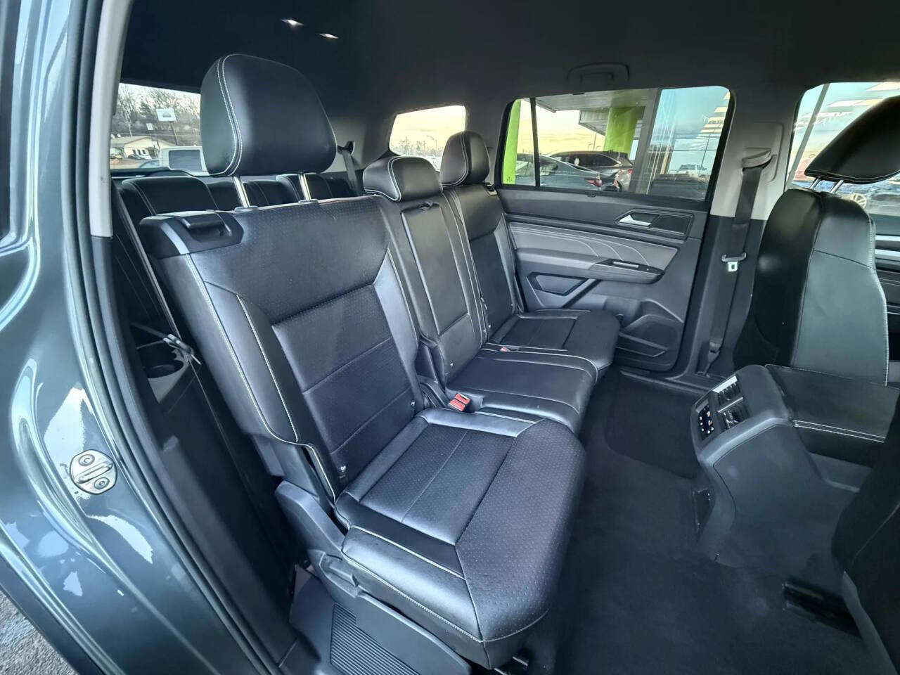 Used 2023 Volkswagen Atlas SE image 12