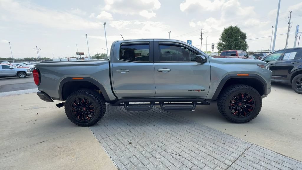 Used 2024 GMC Canyon AT4X AWD/4WD image 9