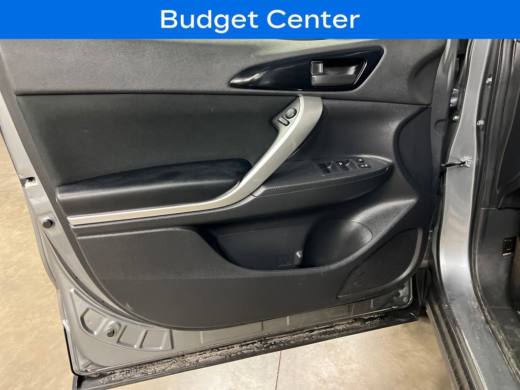 Used 2020 Mitsubishi Eclipse Cross ES image 18