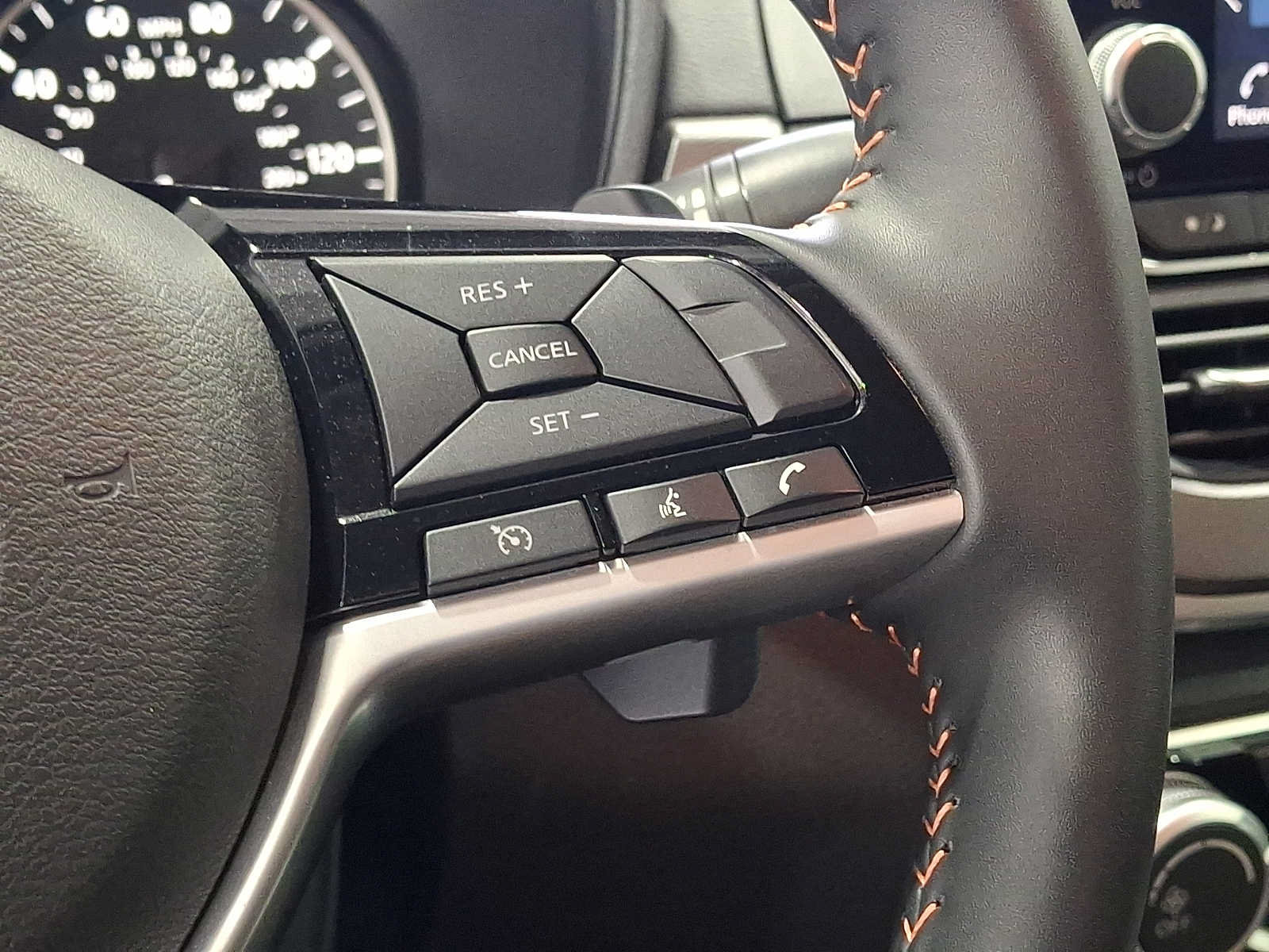 Used 2025 Nissan Altima 2.5 SR AWD/4WD image 21