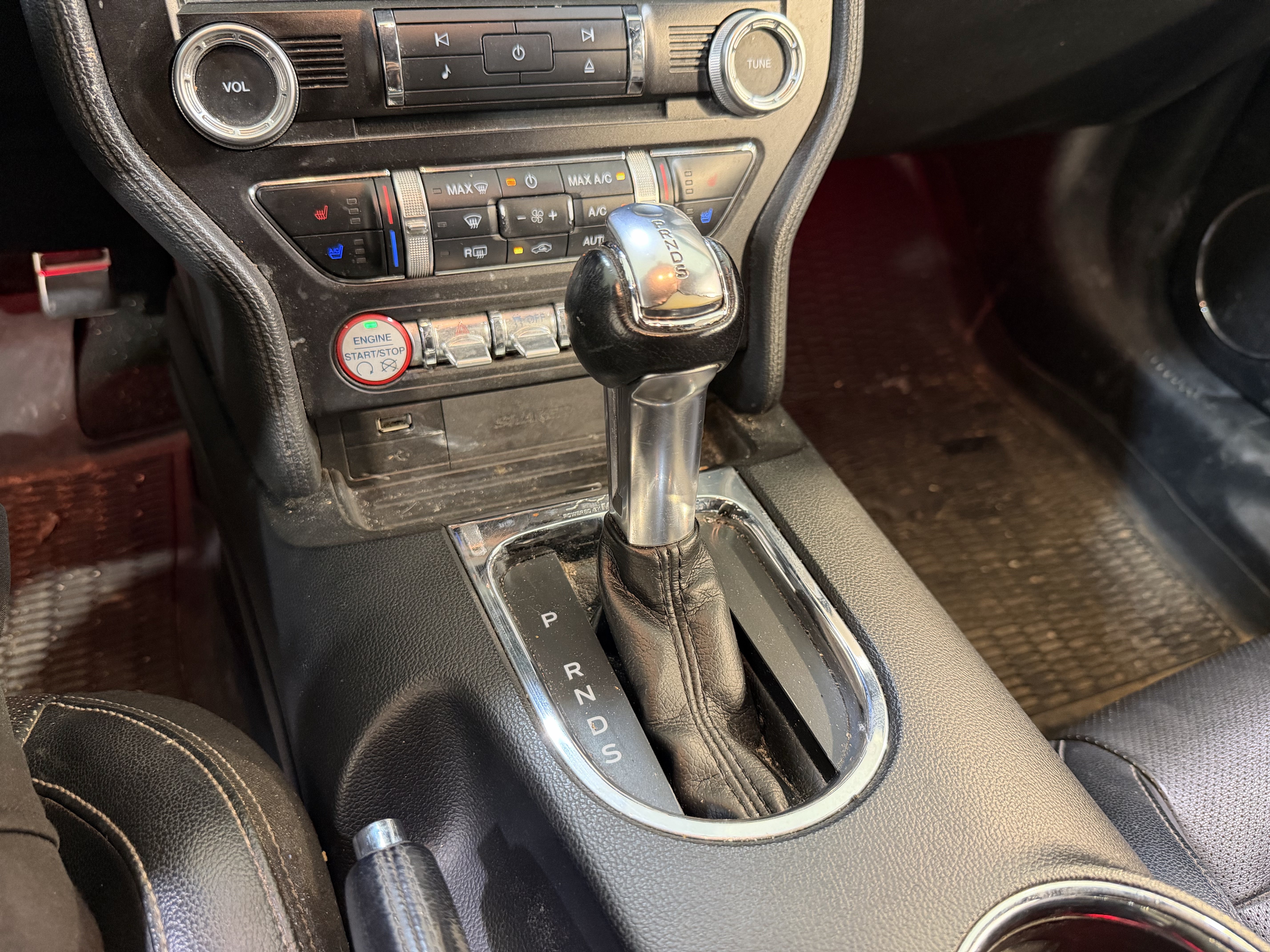 Used 2015 Ford Mustang Premium w/ Equipment Group 201A RWD image 19