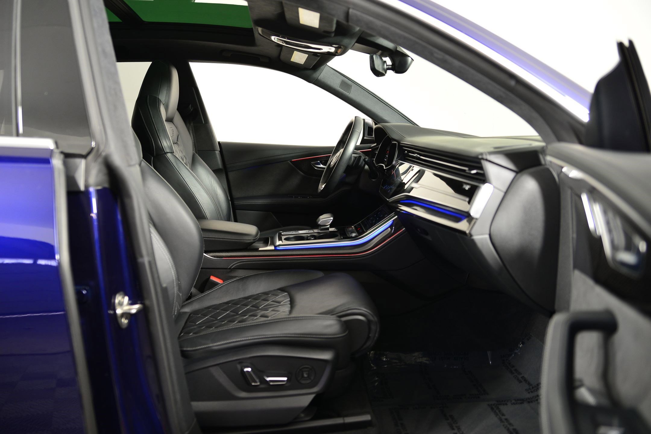 Used 2023 Audi SQ8 Premium Plus w/ SQ8 Luxury Package image 19