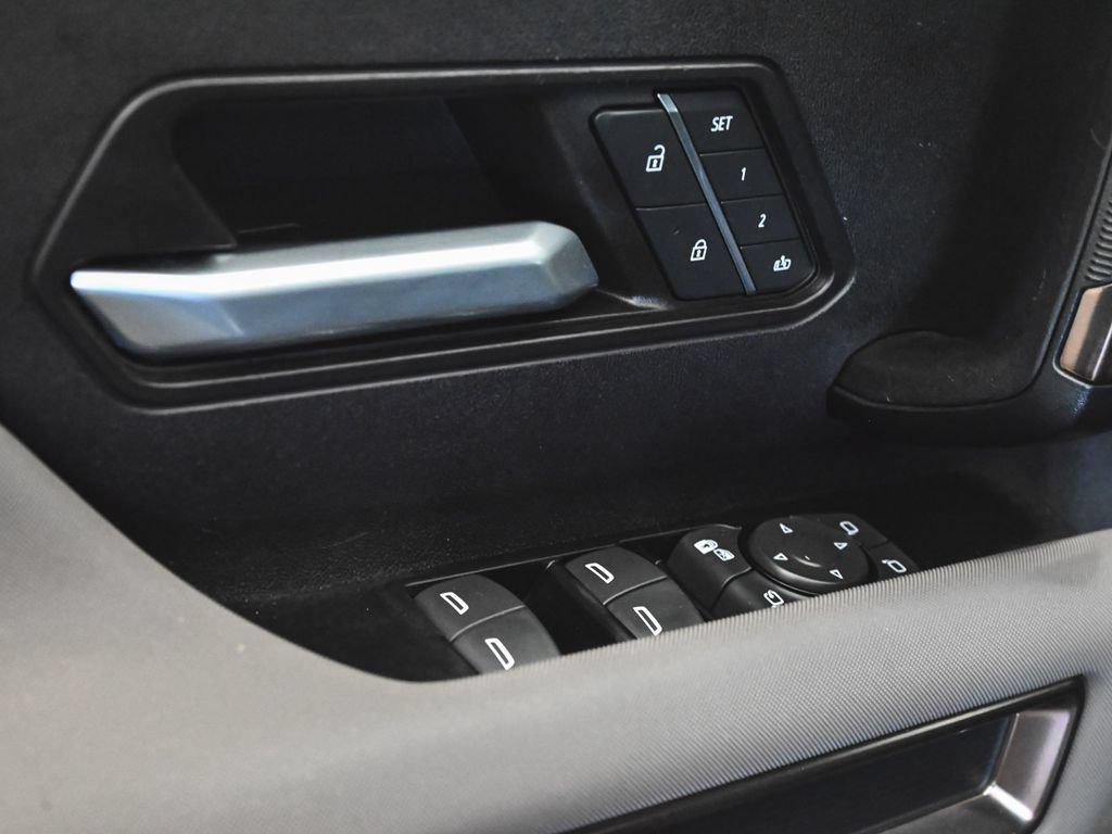 Used 2024 GMC Hummer EV 2X AWD/4WD image 9
