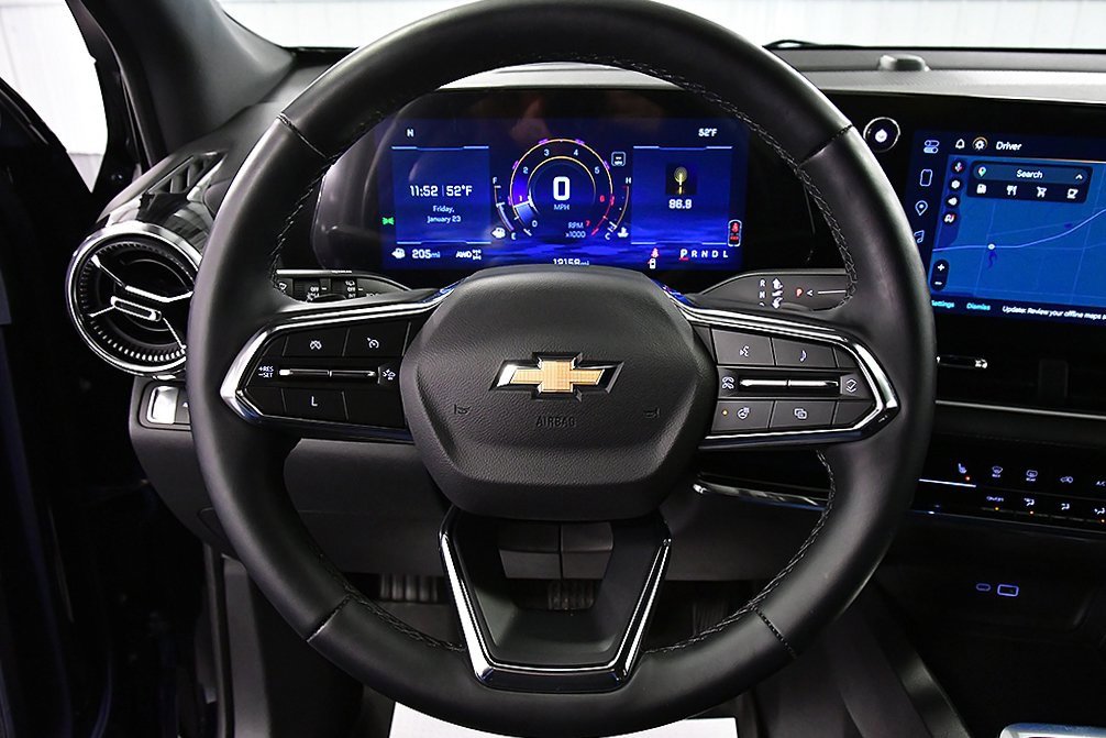 Used 2025 Chevrolet Equinox LT w/ Safety and Technology Package image 17