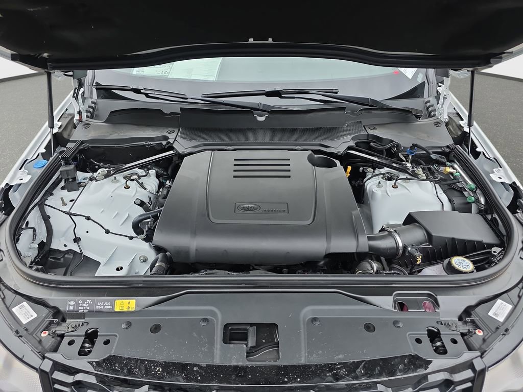 New 2026 Land Rover Discovery Dynamic SE AWD/4WD image 32