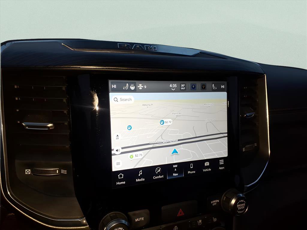 Used 2024 RAM 1500 Laramie image 13