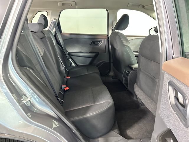 Used 2021 Nissan Rogue S image 27