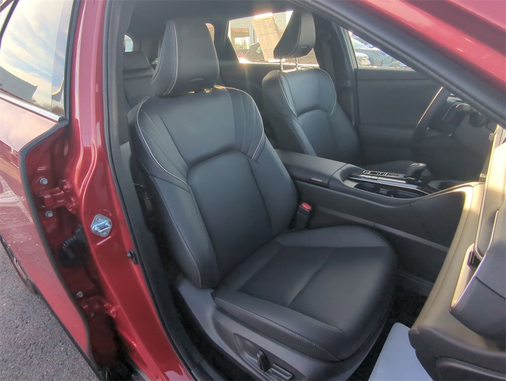 Used 2025 Toyota Crown Signia image 24