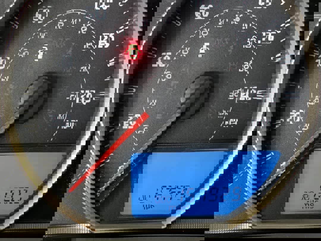 Used 2015 Toyota RAV4 LE image 18