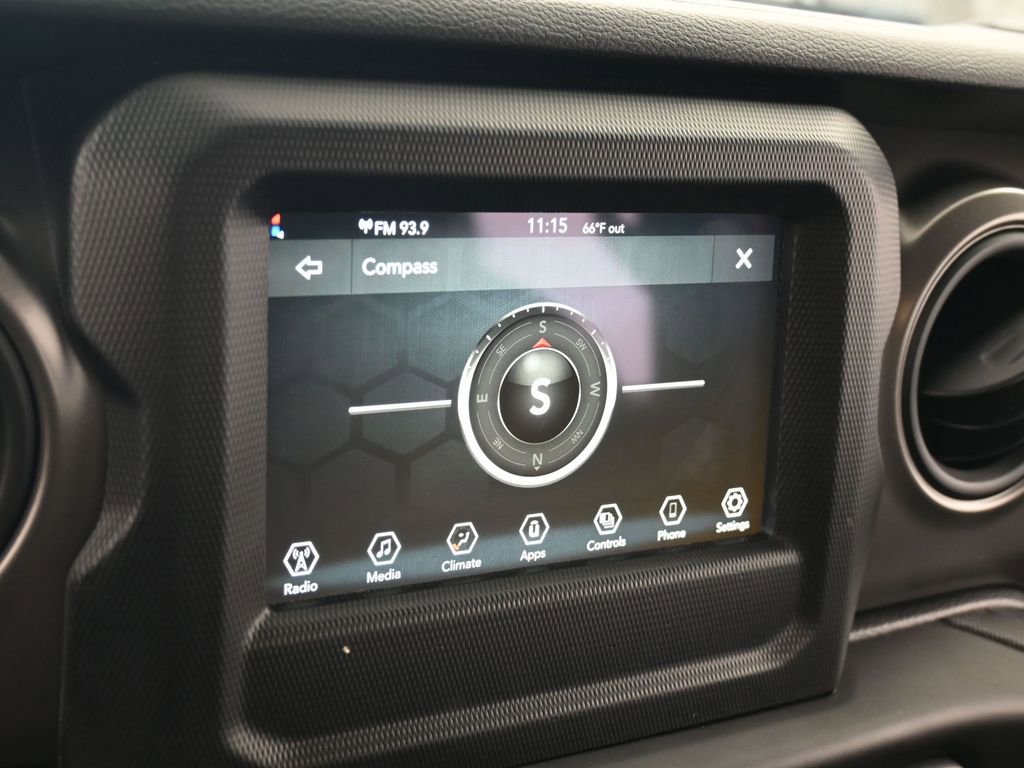 Used 2022 Jeep Wrangler Unlimited Sport image 18