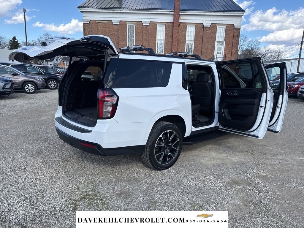 Used 2023 Chevrolet Suburban RST w/ Luxury Package AWD/4WD image 35