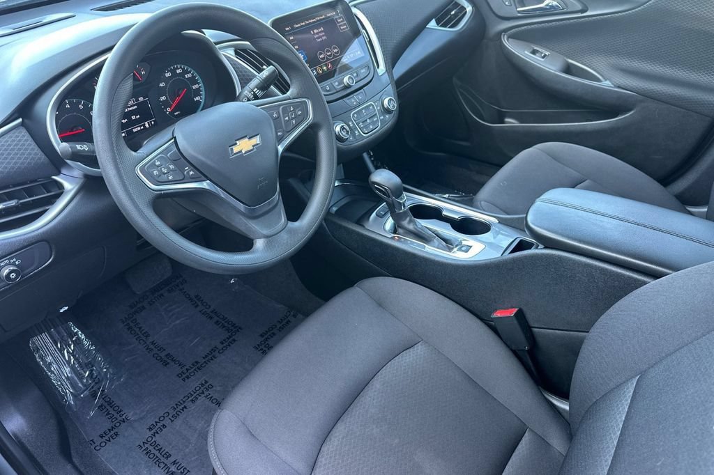 Used 2024 Chevrolet Malibu LT FWD image 11