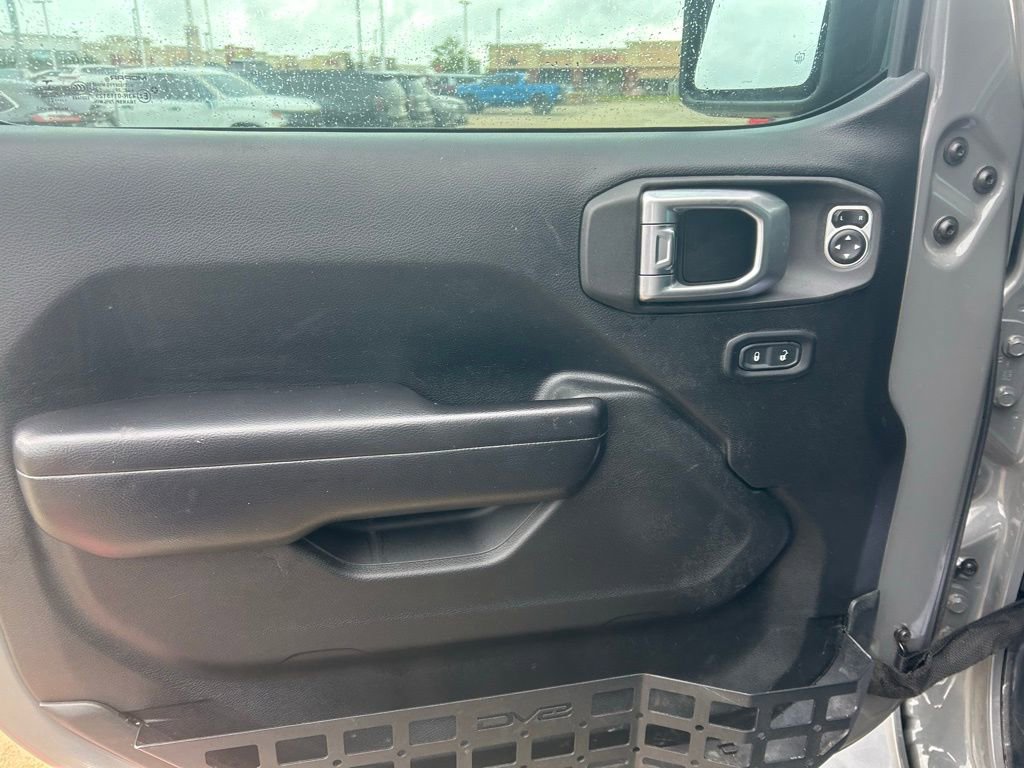 Used 2020 Jeep Gladiator Sport w/ Quick Order Package 24S AWD/4WD image 3