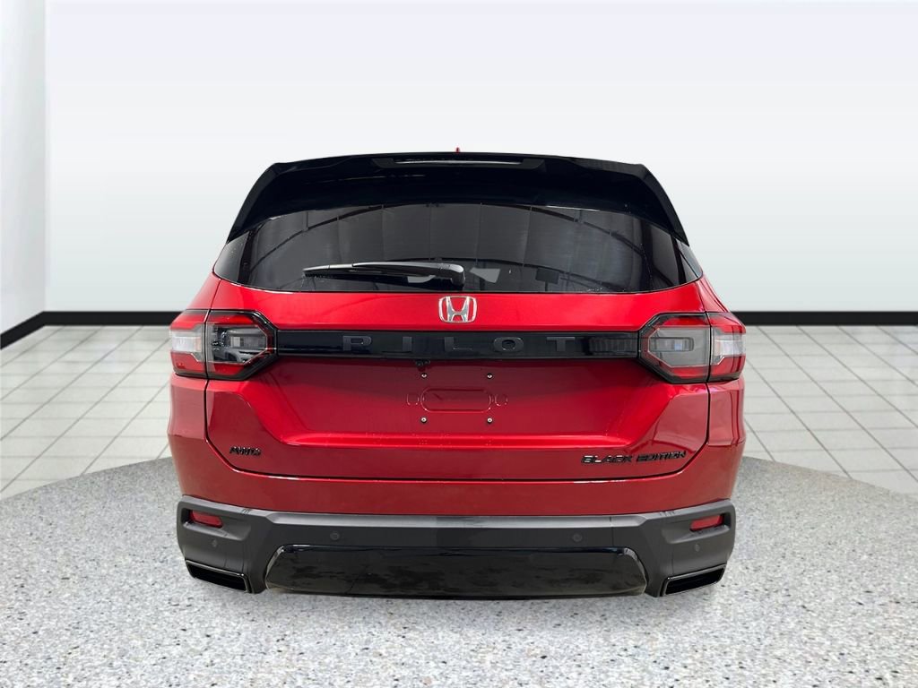 New 2026 Honda Pilot Black Edition image 4