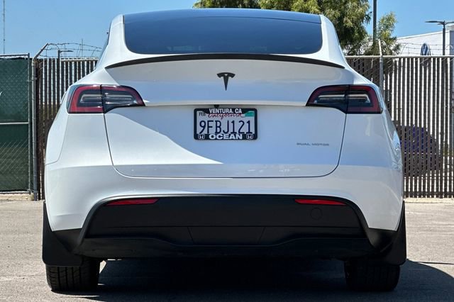 Used 2023 Tesla Model Y Long Range AWD/4WD image 5