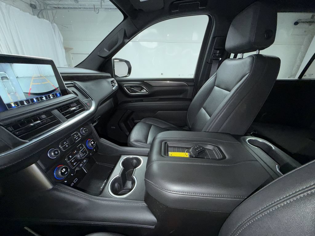 Used 2023 Chevrolet Suburban Z71 w/ Luxury Package AWD/4WD image 20