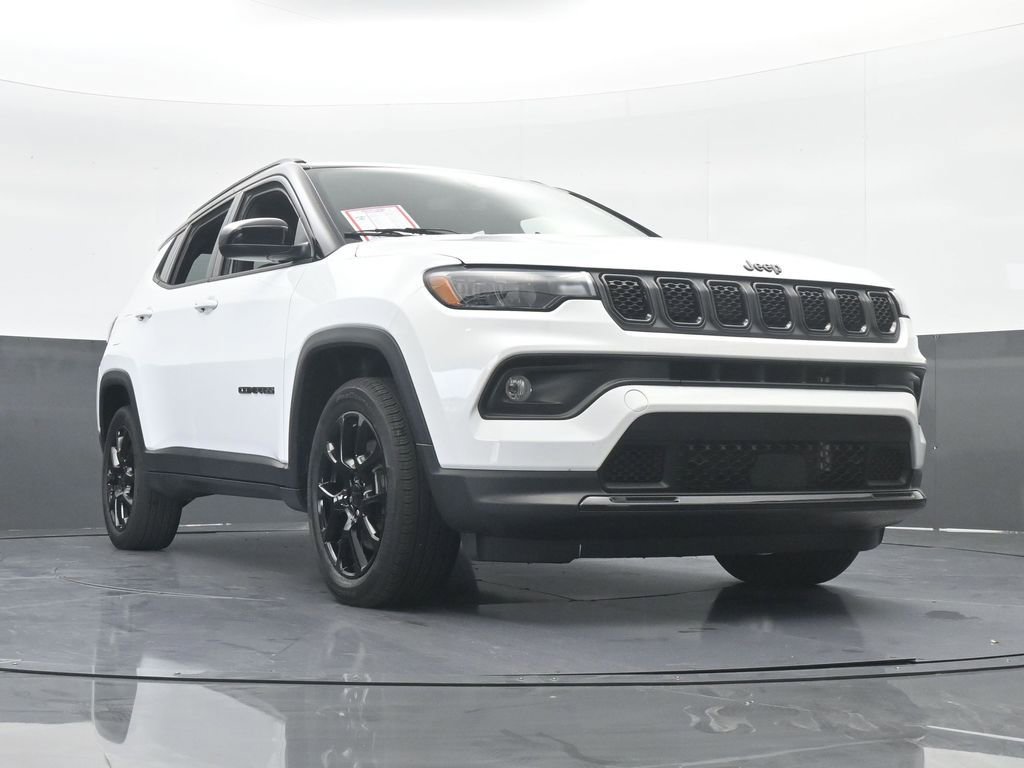 Used 2023 Jeep Compass Altitude image 62