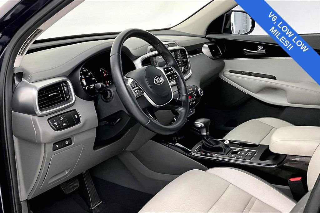 Used 2020 Kia Sorento SX image 17