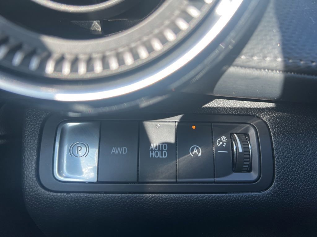 Used 2025 Chevrolet Equinox LT image 15