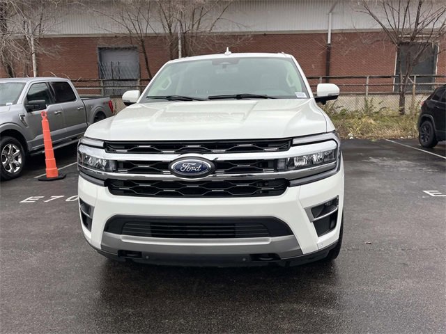 Used 2023 Ford Expedition Limited image 8