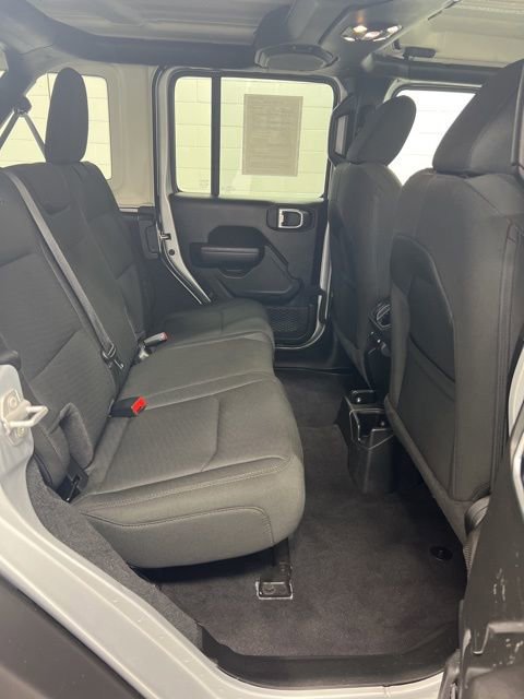 Used 2023 Jeep Wrangler Sport S image 20