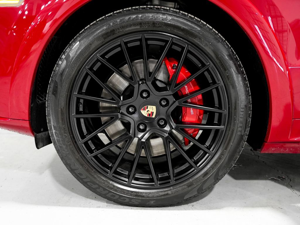 Used 2023 Porsche Cayenne GTS AWD/4WD image 42