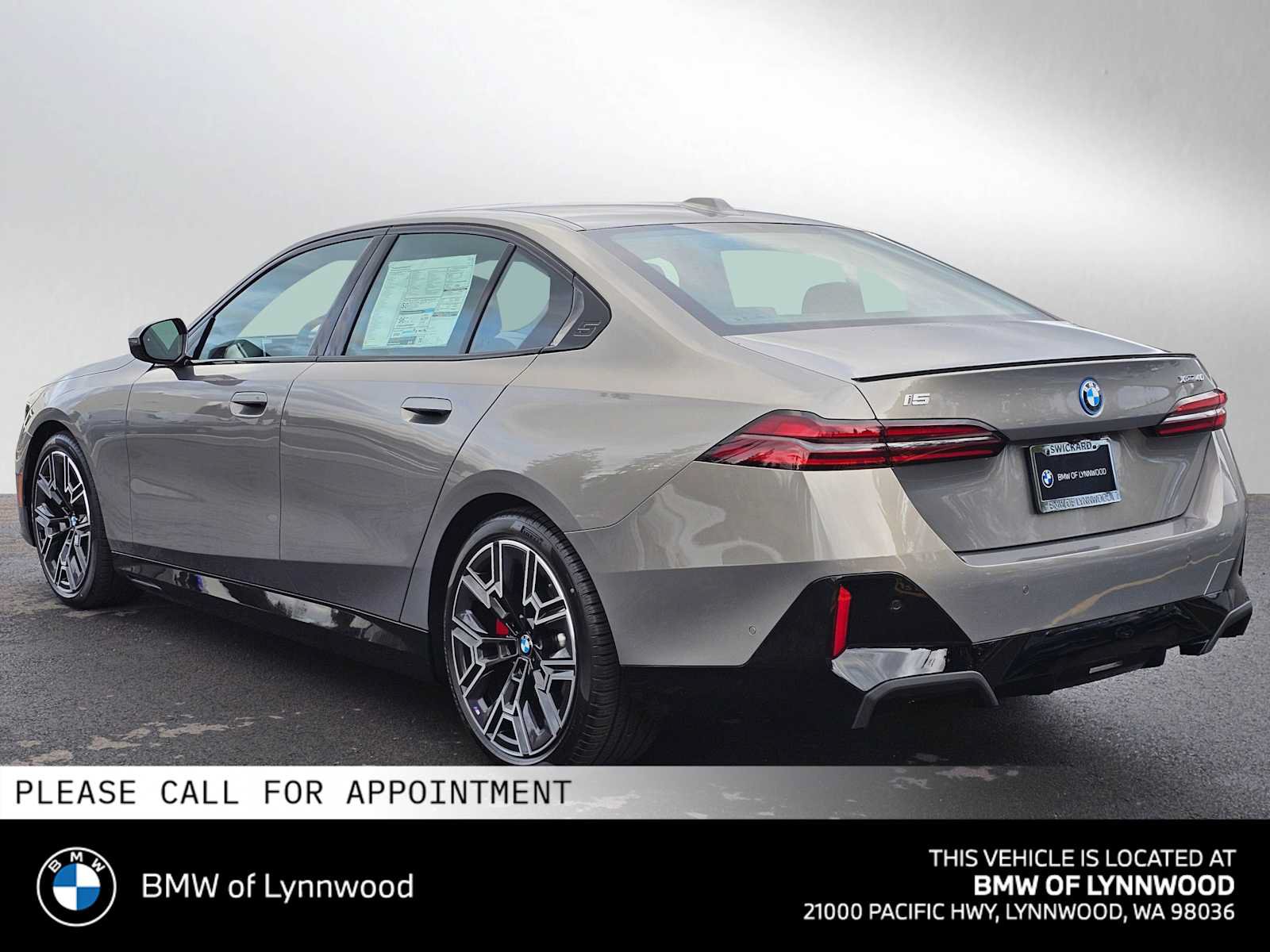 New 2026 BMW i5 eDrive40 w/ M Sport Package AWD/4WD image 5
