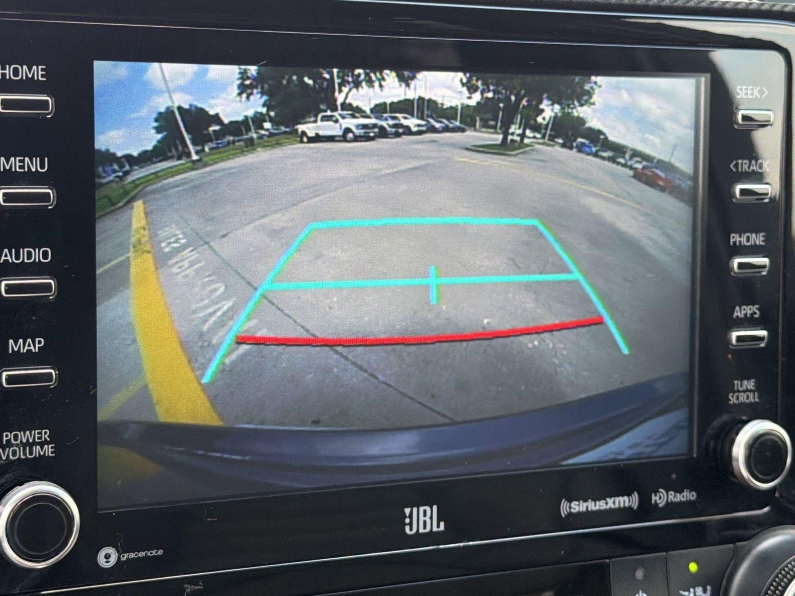 Used 2021 Toyota Highlander XSE FWD image 25