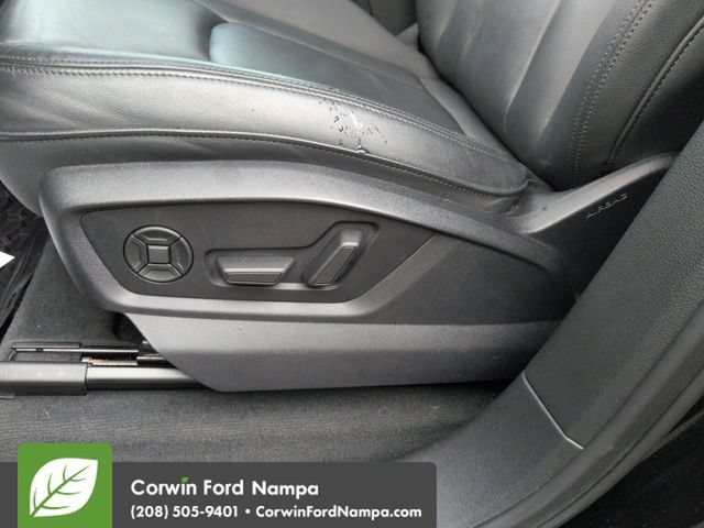 Used 2023 Audi Q7 3.0T Premium Plus w/ Premium Plus Package AWD/4WD image 12