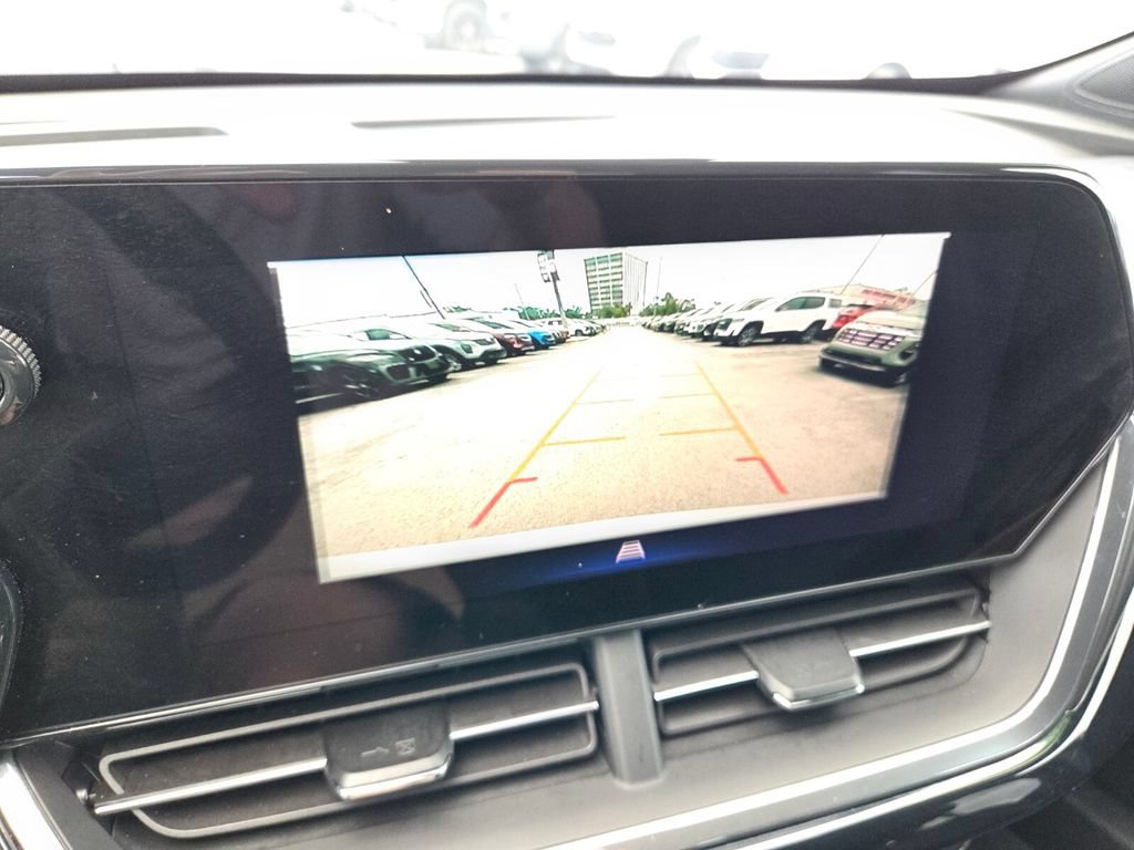 Used 2025 Chevrolet Trax RS w/ Driver Confidence Package FWD image 32